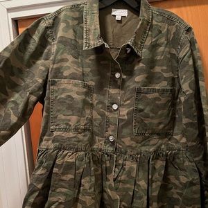 Mud pie camo denim peplum frayed edge jacket